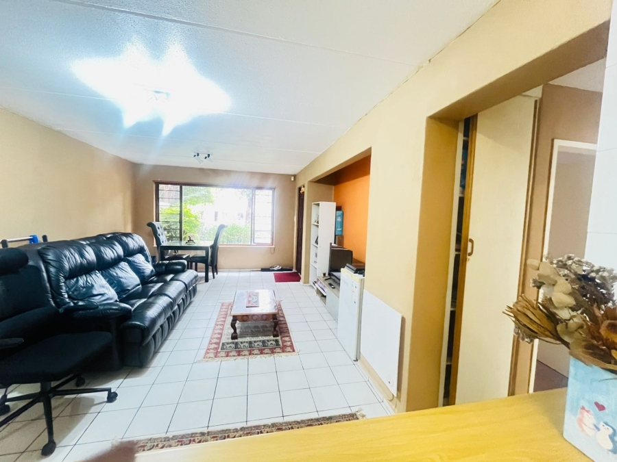 2 Bedroom Property for Sale in Sunninghill Gauteng