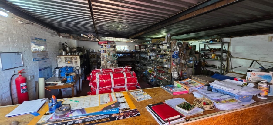 Commercial Property for Sale in Oberholzer Gauteng