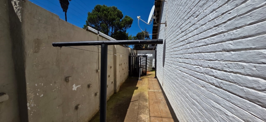 Commercial Property for Sale in Oberholzer Gauteng
