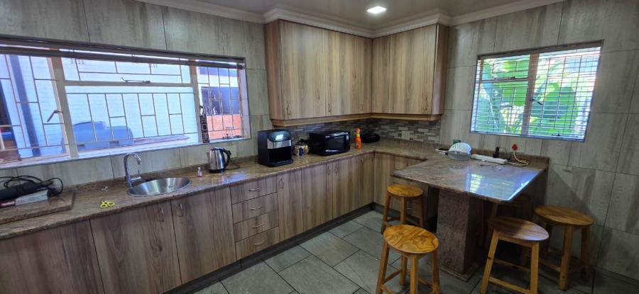 Commercial Property for Sale in Oberholzer Gauteng