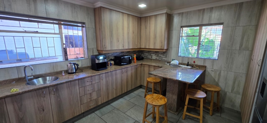 Commercial Property for Sale in Oberholzer Gauteng