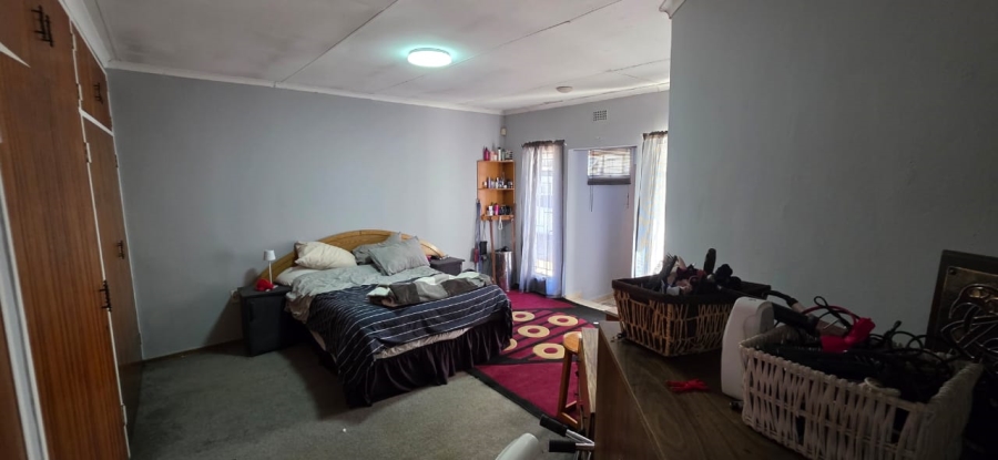 Commercial Property for Sale in Oberholzer Gauteng