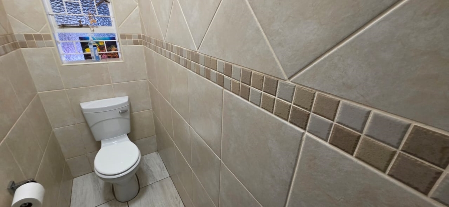 Commercial Property for Sale in Oberholzer Gauteng