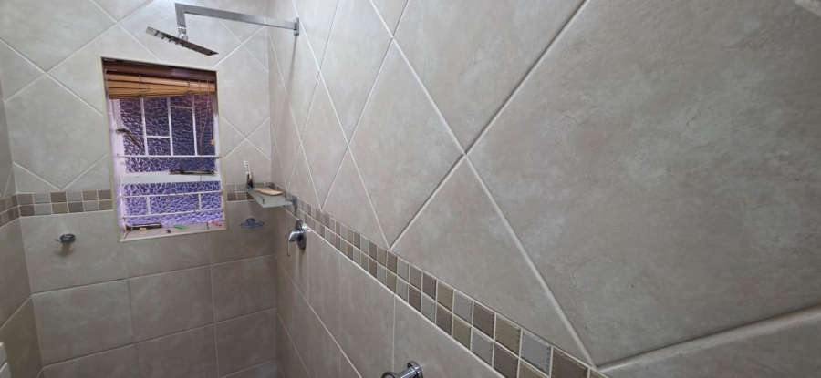 Commercial Property for Sale in Oberholzer Gauteng