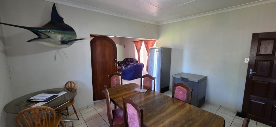 Commercial Property for Sale in Oberholzer Gauteng