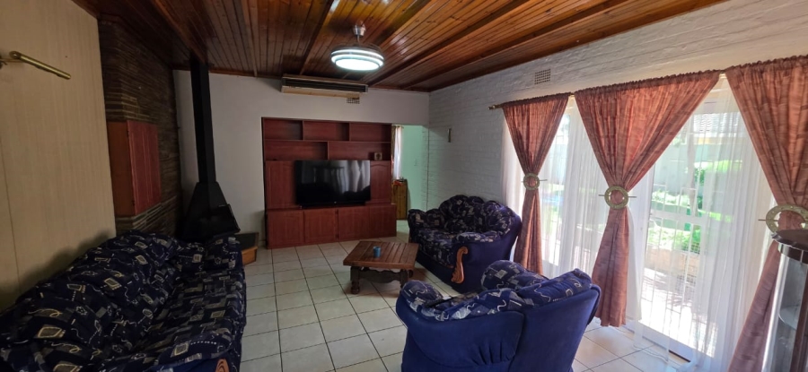 Commercial Property for Sale in Oberholzer Gauteng