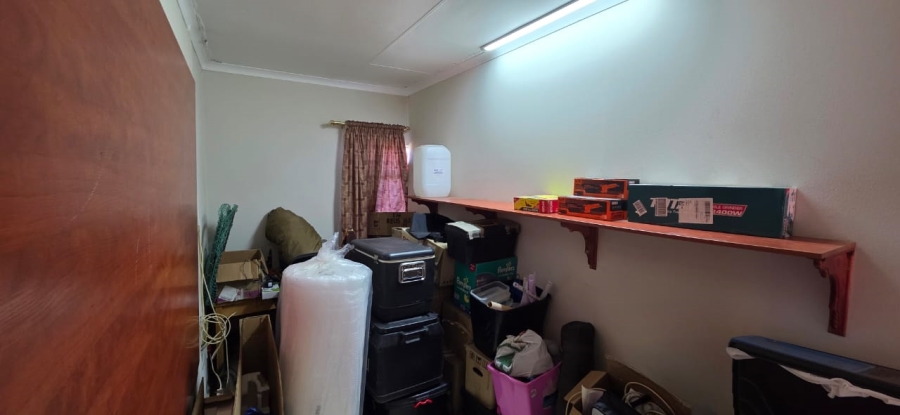 Commercial Property for Sale in Oberholzer Gauteng