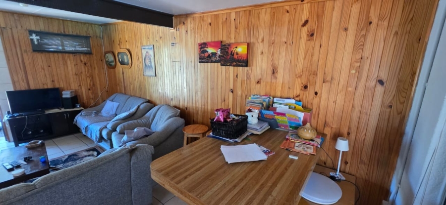 Commercial Property for Sale in Oberholzer Gauteng