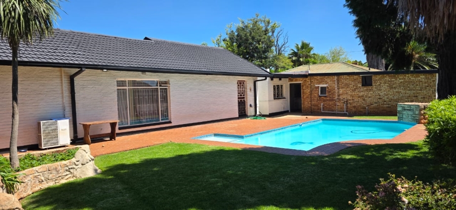 Commercial Property for Sale in Oberholzer Gauteng