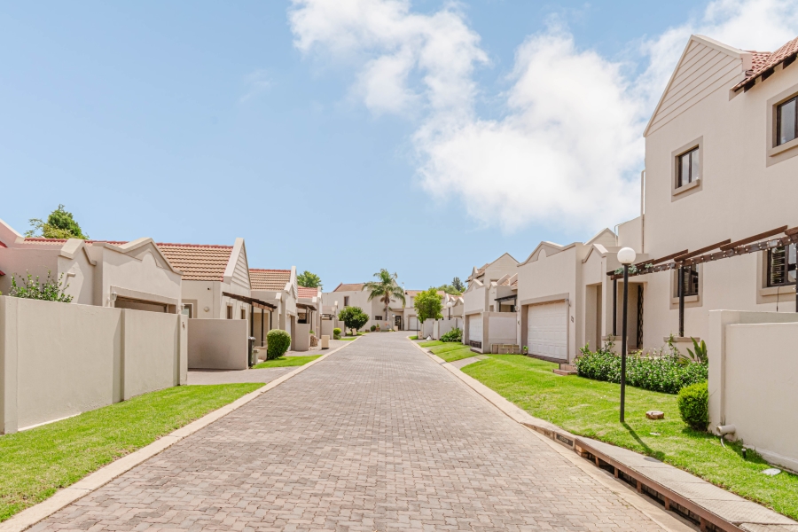 3 Bedroom Property for Sale in Fourways Gauteng