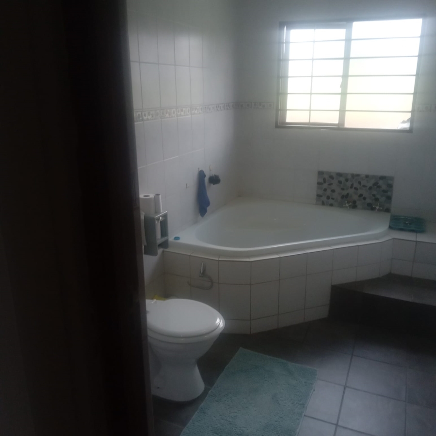 3 Bedroom Property for Sale in Mnandi Gauteng
