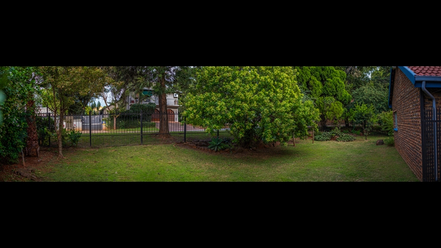 3 Bedroom Property for Sale in Garsfontein Gauteng