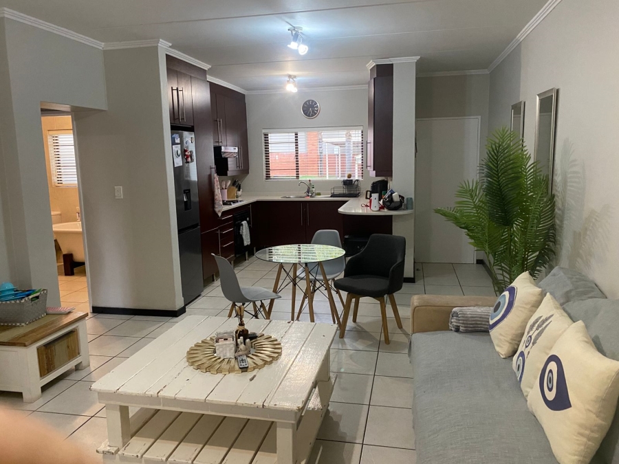 1 Bedroom Property for Sale in Bedfordview Gauteng