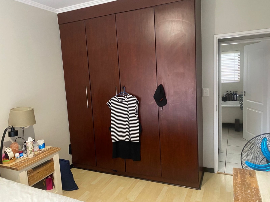 1 Bedroom Property for Sale in Bedfordview Gauteng