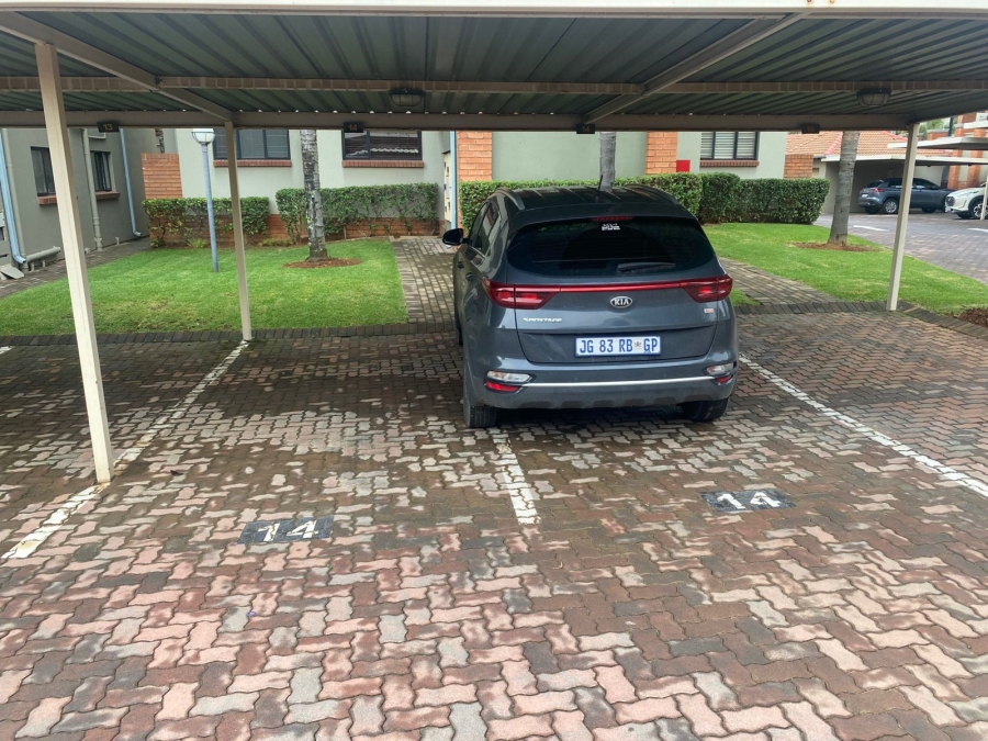 1 Bedroom Property for Sale in Bedfordview Gauteng