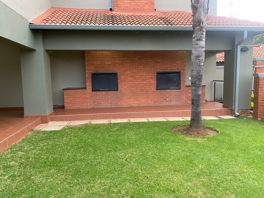 1 Bedroom Property for Sale in Bedfordview Gauteng