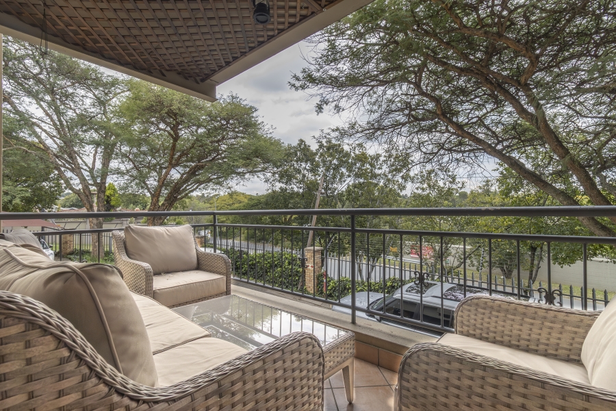 2 Bedroom Property for Sale in Bryanston Gauteng