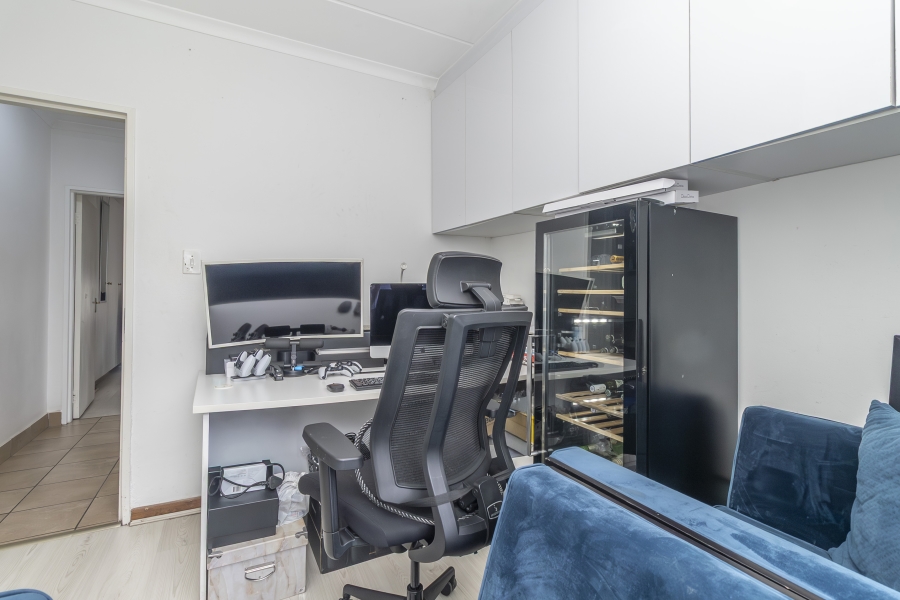 2 Bedroom Property for Sale in Bryanston Gauteng