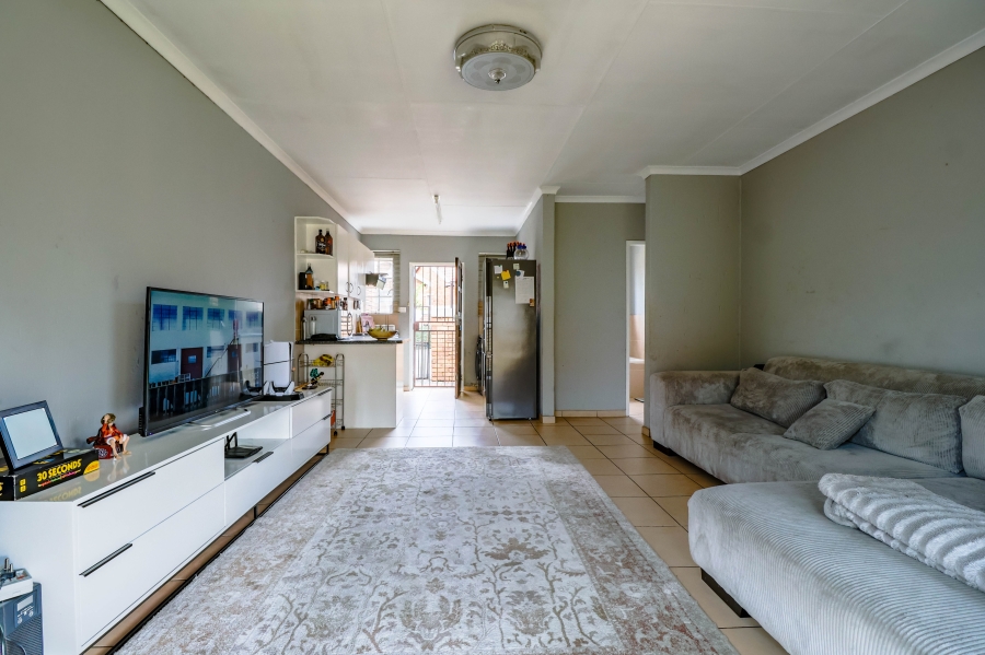 2 Bedroom Property for Sale in Heuwelsig Estate Gauteng