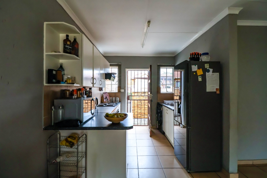 2 Bedroom Property for Sale in Heuwelsig Estate Gauteng