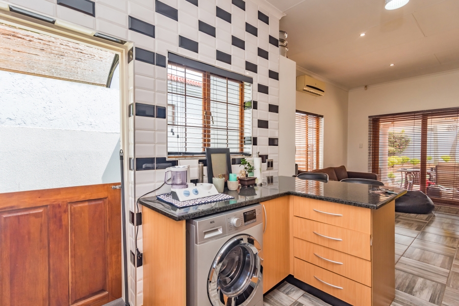 3 Bedroom Property for Sale in Sharonlea Gauteng