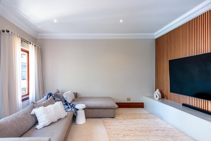 7 Bedroom Property for Sale in Sable Hills Gauteng