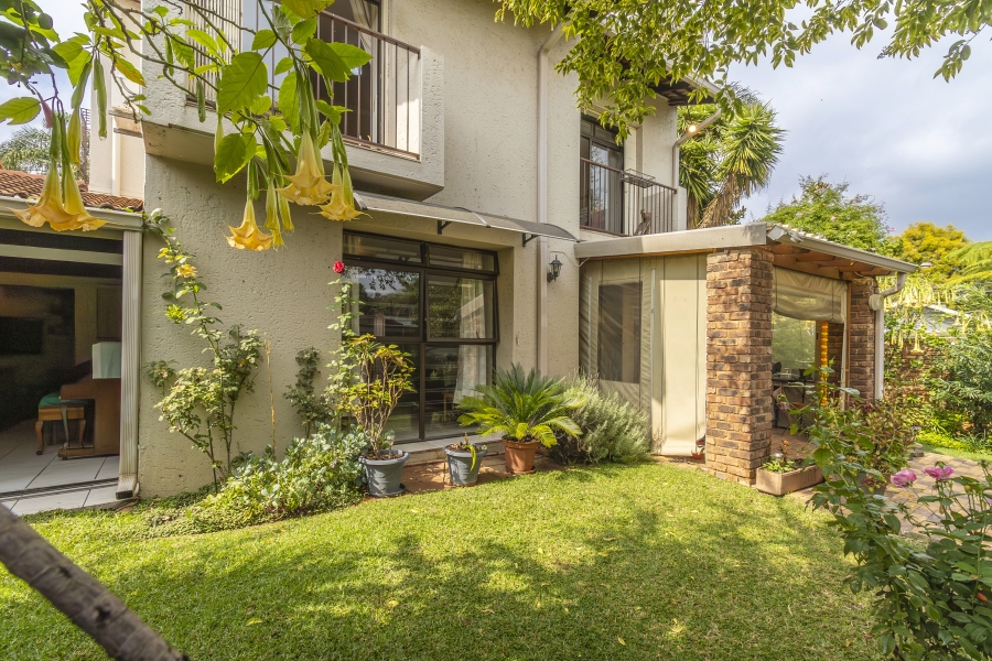 3 Bedroom Property for Sale in Magaliessig Gauteng