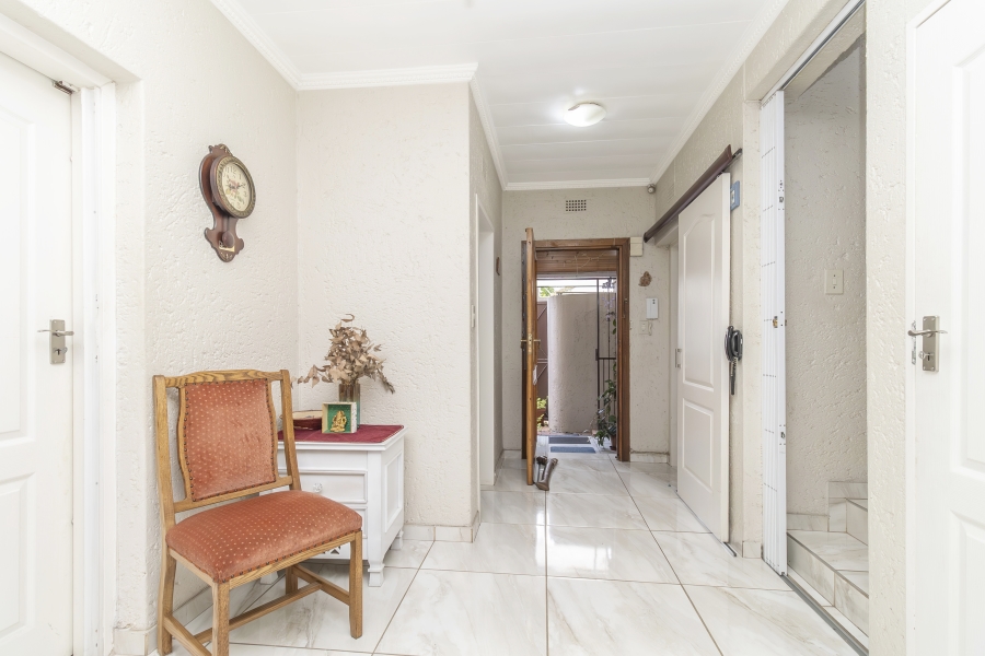 3 Bedroom Property for Sale in Magaliessig Gauteng