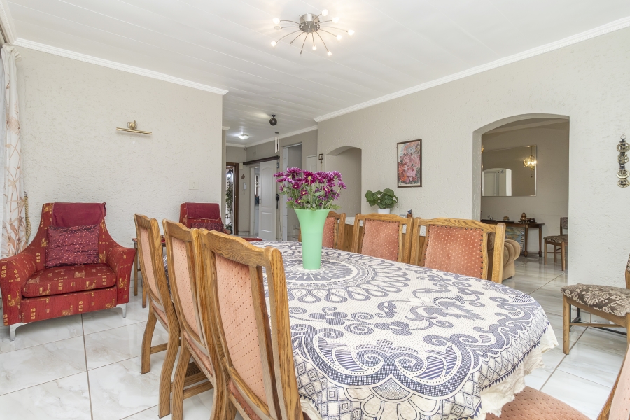 3 Bedroom Property for Sale in Magaliessig Gauteng