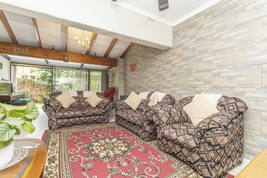 3 Bedroom Property for Sale in Magaliessig Gauteng