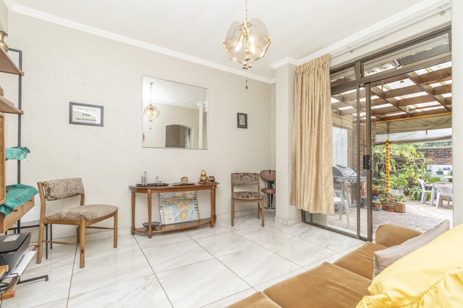 3 Bedroom Property for Sale in Magaliessig Gauteng