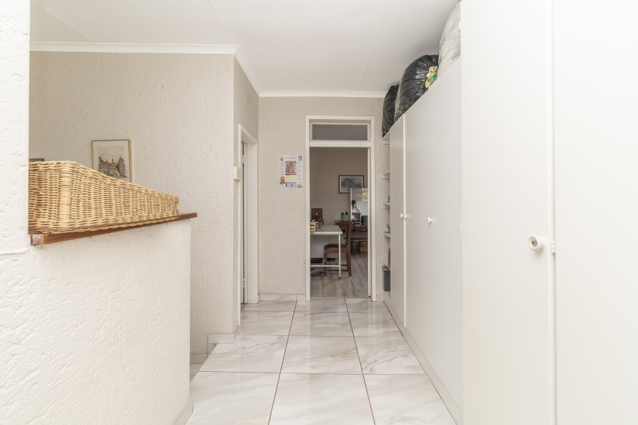 3 Bedroom Property for Sale in Magaliessig Gauteng