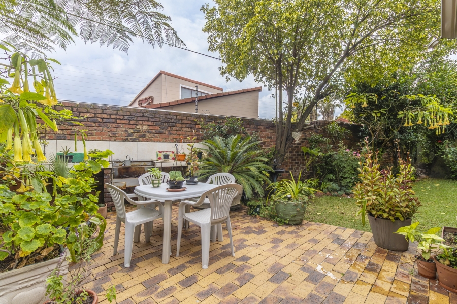 3 Bedroom Property for Sale in Magaliessig Gauteng