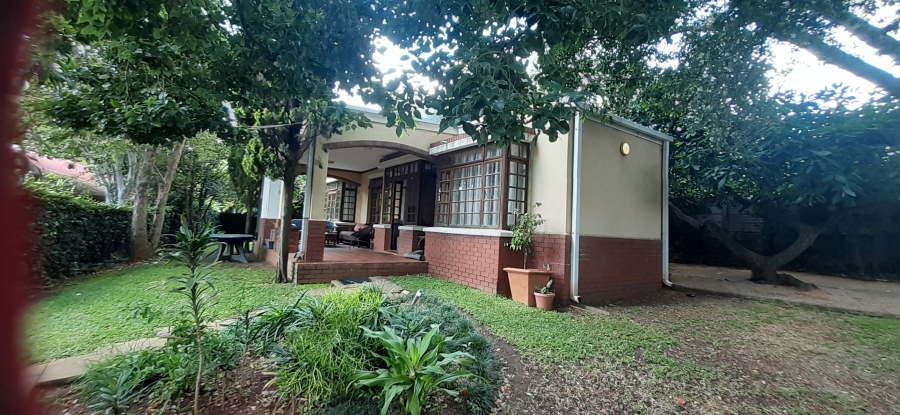 2 Bedroom Property for Sale in Groenkloof Gauteng