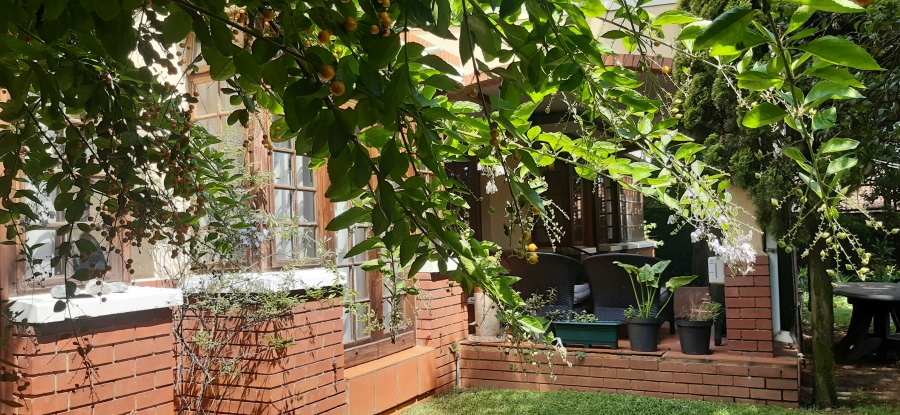 2 Bedroom Property for Sale in Groenkloof Gauteng