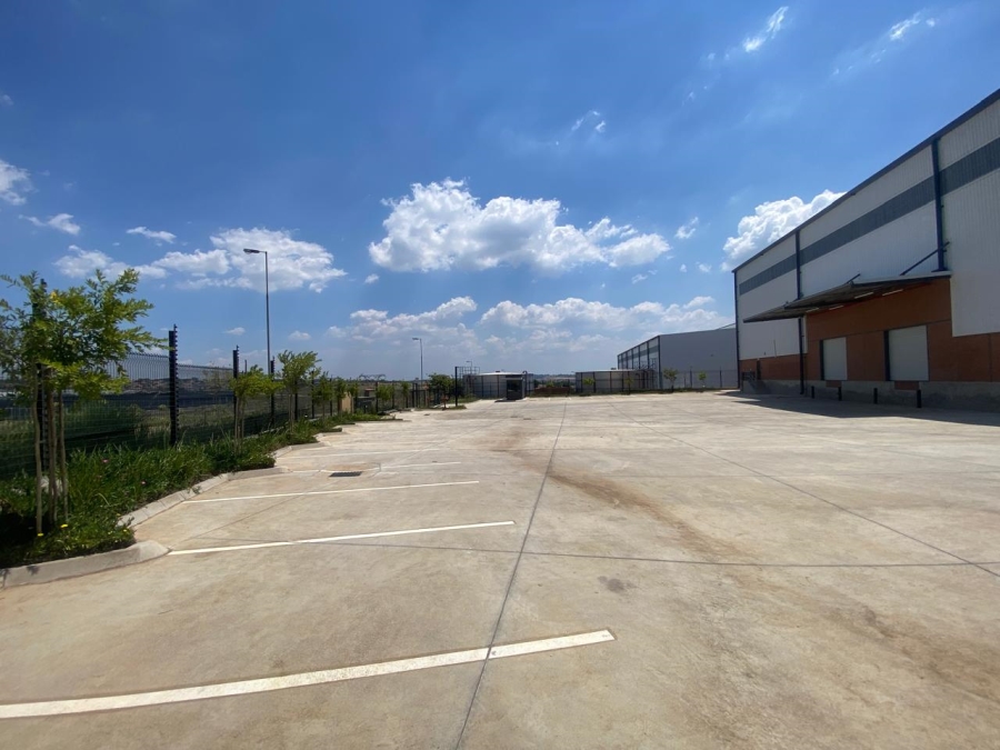 To Let commercial Property for Rent in Samrand Business Park Gauteng