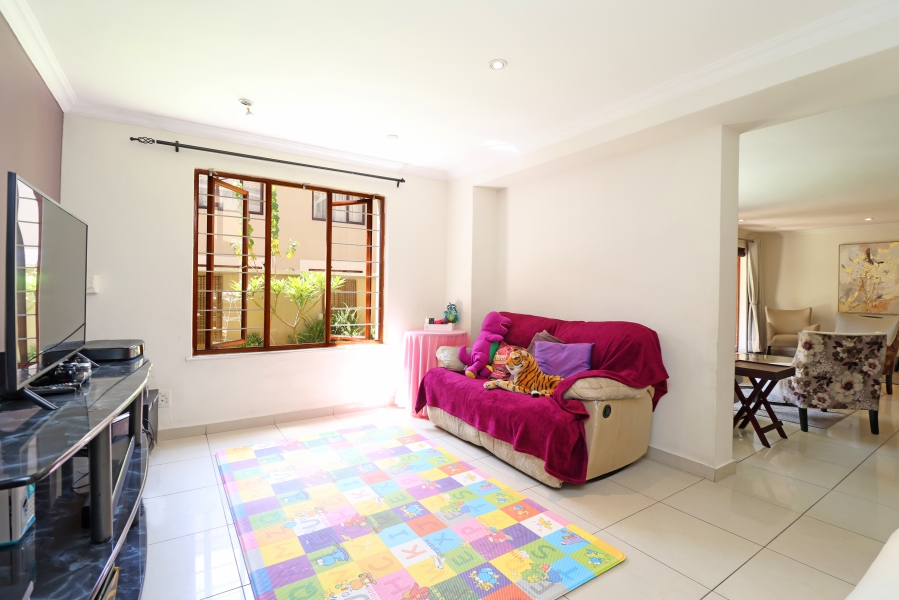 4 Bedroom Property for Sale in Waverley Gauteng