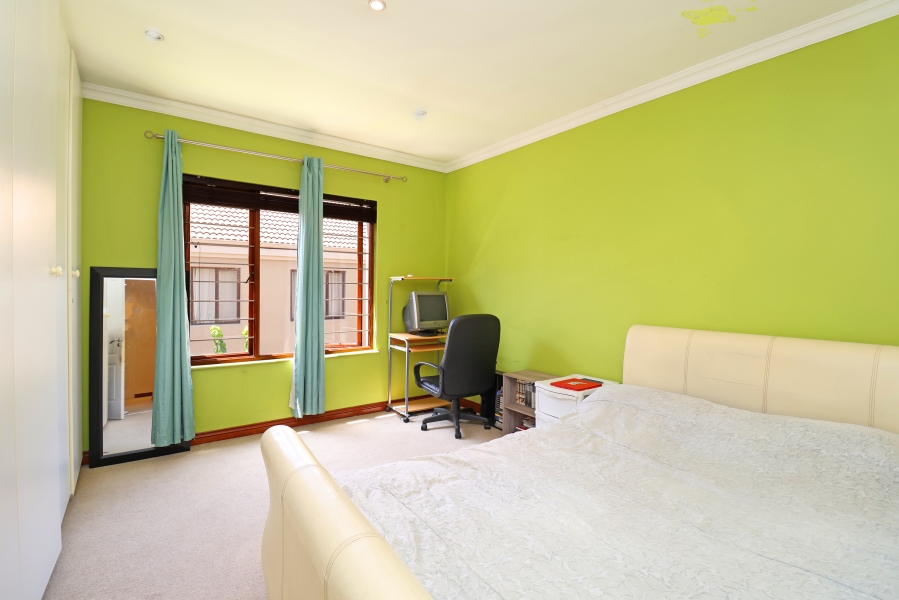 4 Bedroom Property for Sale in Waverley Gauteng