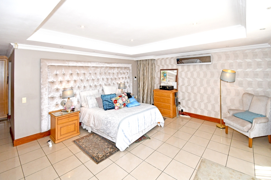 6 Bedroom Property for Sale in Crown North Gauteng