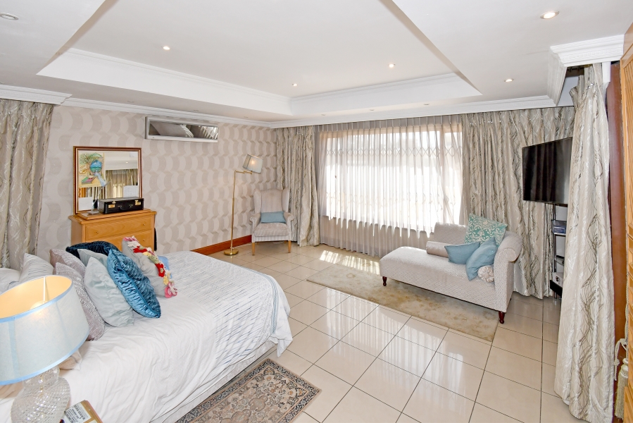 6 Bedroom Property for Sale in Crown North Gauteng