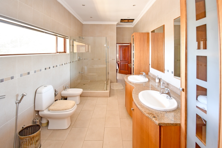 6 Bedroom Property for Sale in Crown North Gauteng