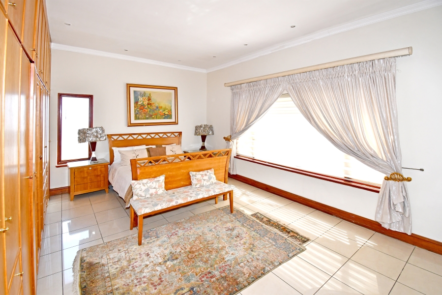 6 Bedroom Property for Sale in Crown North Gauteng