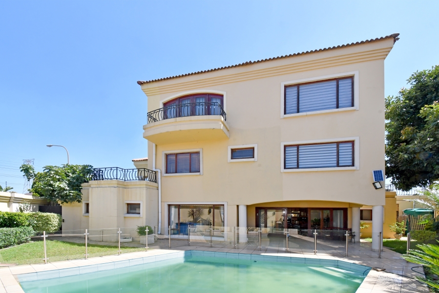 6 Bedroom Property for Sale in Crown North Gauteng