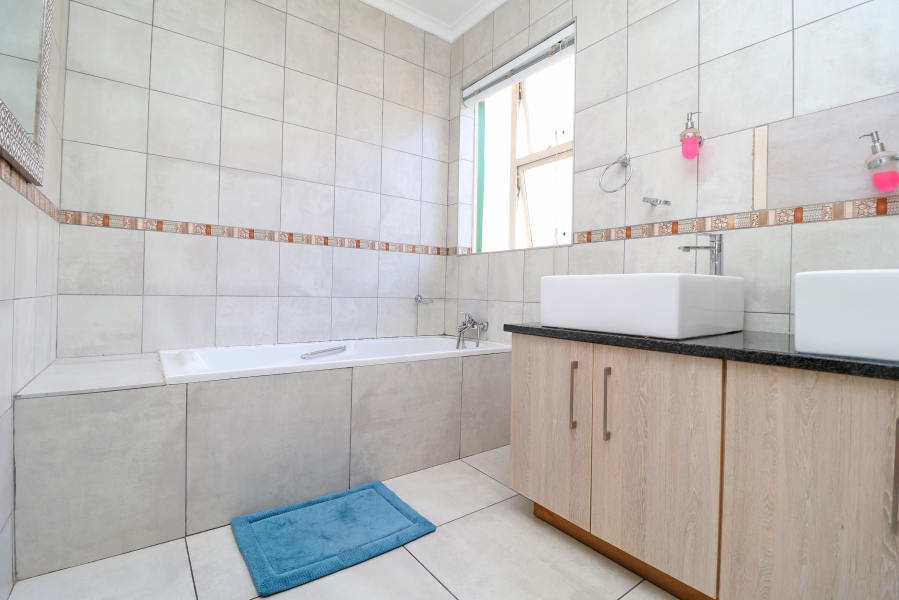 4 Bedroom Property for Sale in Parkmore Gauteng