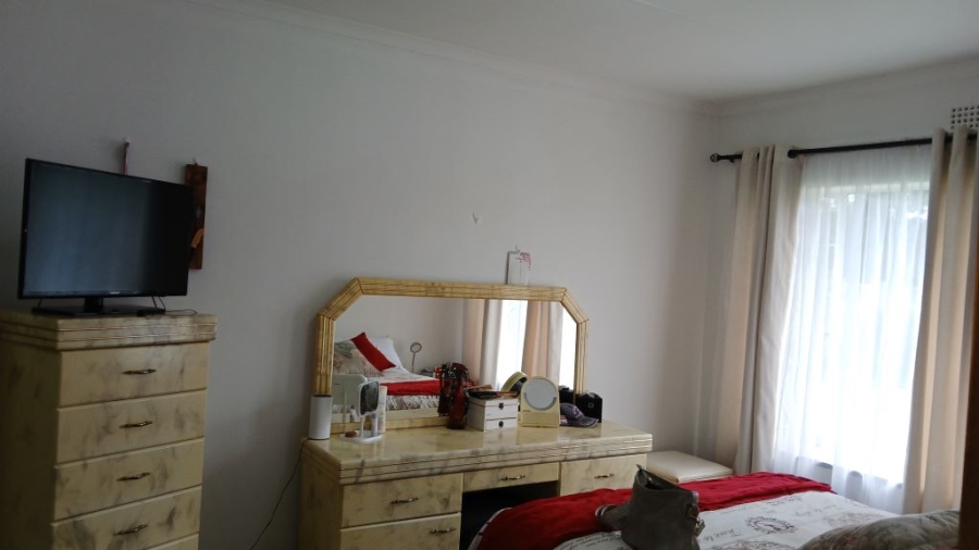 3 Bedroom Property for Sale in Helikonpark Gauteng