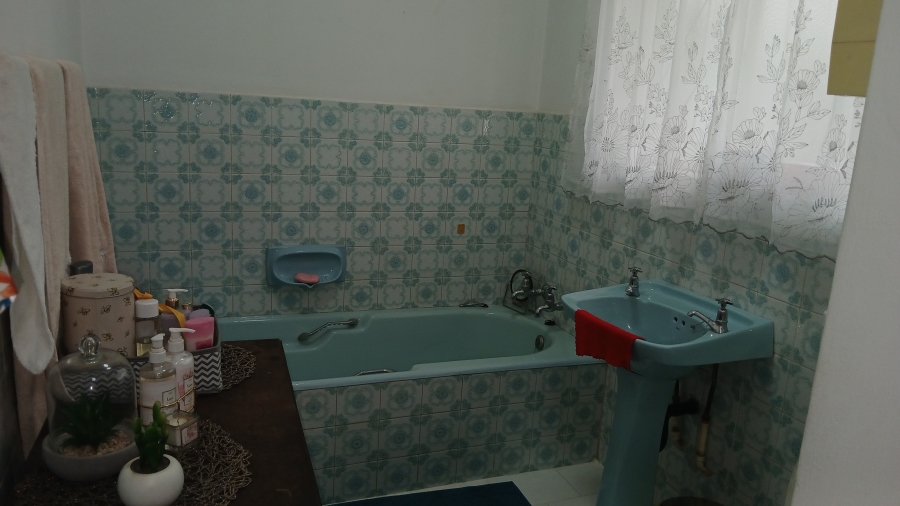 3 Bedroom Property for Sale in Helikonpark Gauteng