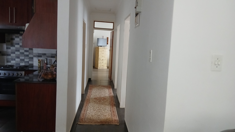 3 Bedroom Property for Sale in Helikonpark Gauteng