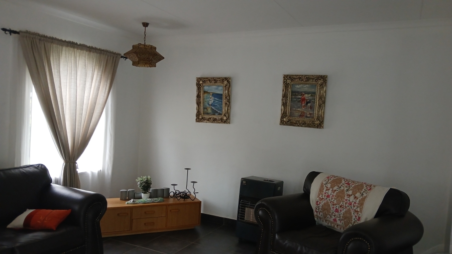 3 Bedroom Property for Sale in Helikonpark Gauteng