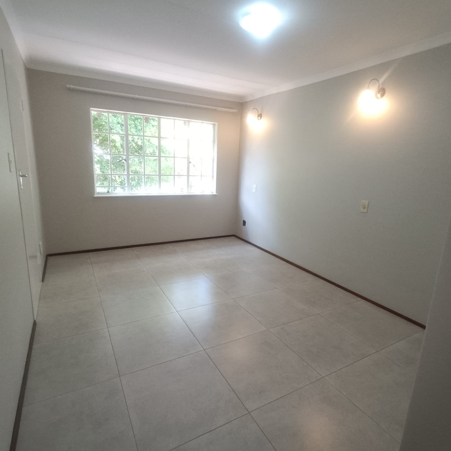To Let 3 Bedroom Property for Rent in Blackheath Gauteng