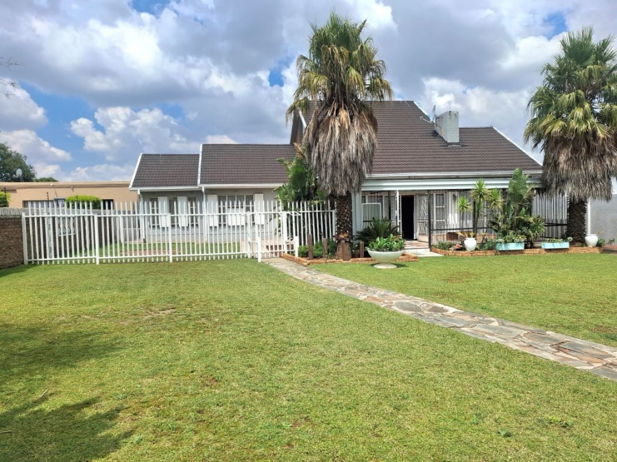 3 Bedroom Property for Sale in Greenhills Gauteng